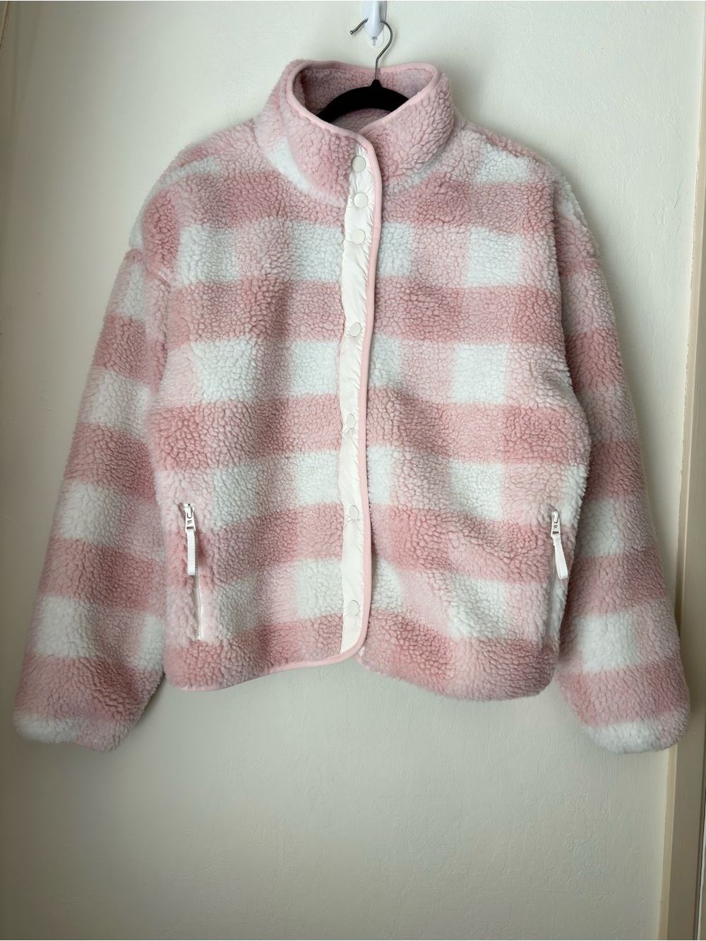 Fabletics Tahoe Teddy Jacket in Champagne Blush Buffalo Check Size Small NEW - Picture 2 of 13
